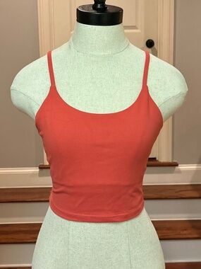Goldhinge Activewear Coral Crop Top Size Medium